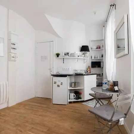 Le Marais Turenne Apartment Paris